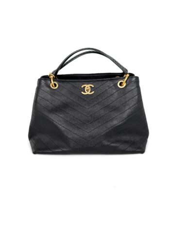 CHANEL Large Chevron Stitched Chic Shopping Black Calfskin Leather Snakeskin Tote Bag